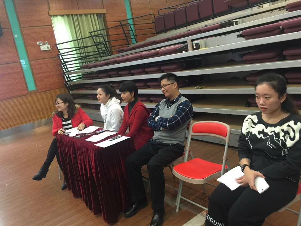 音乐组担任节目评审