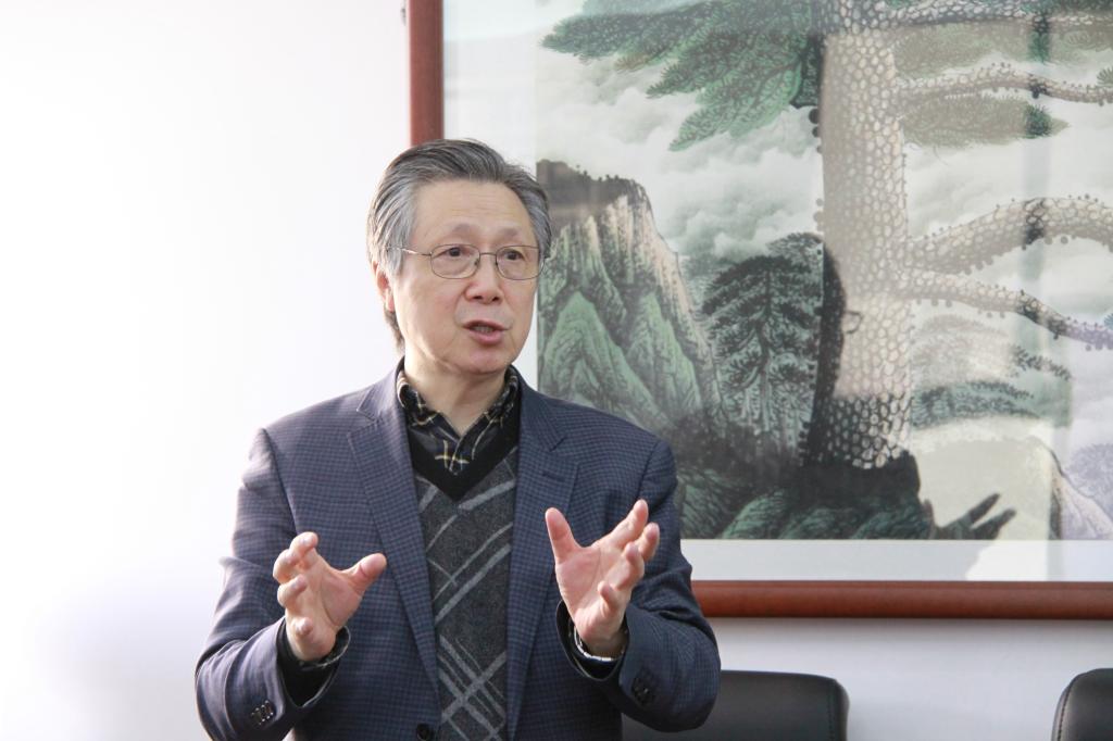 国家级综合艺术课题组总负责人、广州市教研室音乐教研员朱则平教授