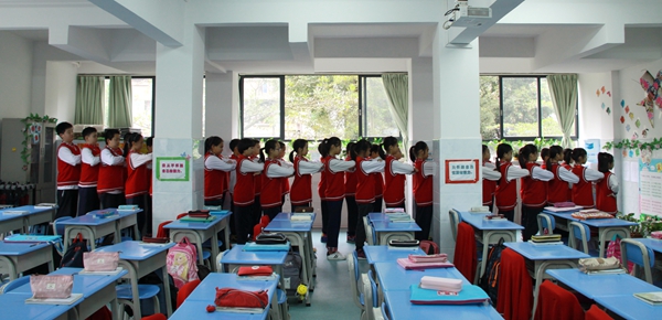 队列展示—高年段