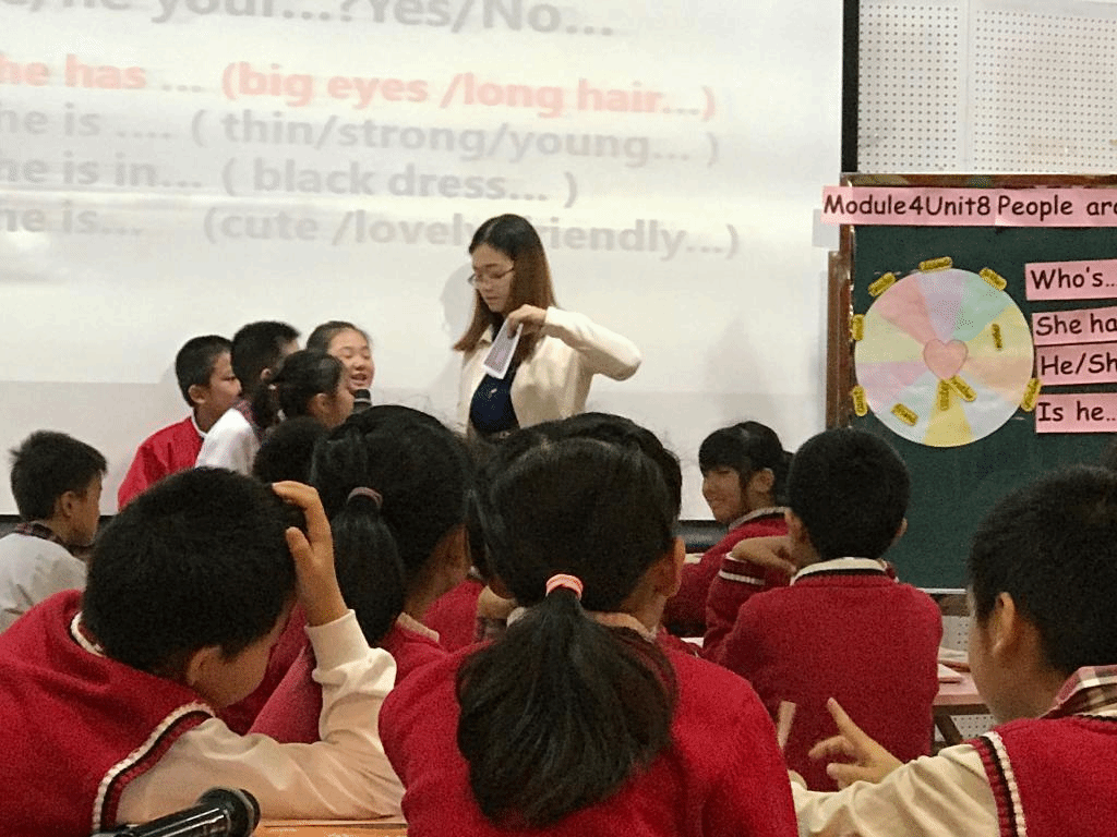 黄彦萍老师上课现场